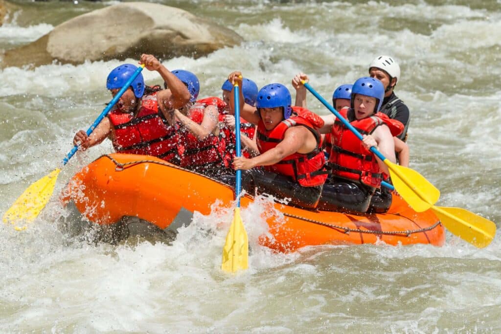 A group rafting on Red River.