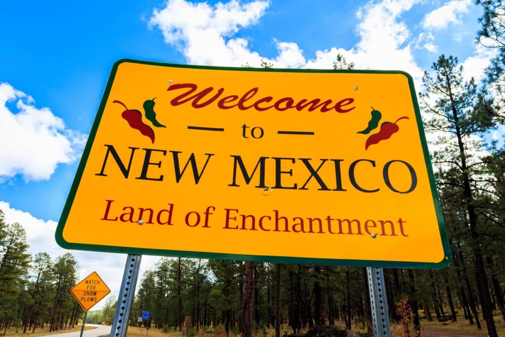 A sign of the New Mexico Enchanted Circle.